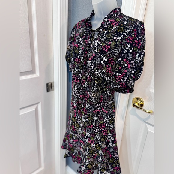 Work dress - Picture 3 of 6